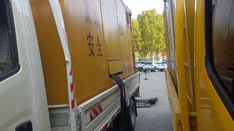 秦淮如何判断柴油发电机组和UPS电源的切换时间是否符合要求？